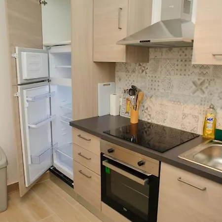 Grand T2 Proche Soleil Et Metro ! Apartment Creteil