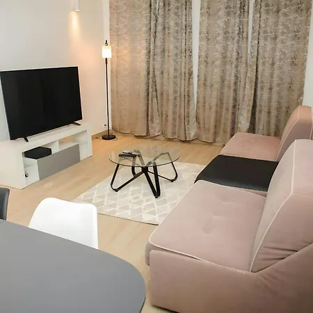 Apartment Grand T2 Proche Soleil Et Metro ! *