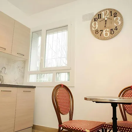 Grand T2 Proche Soleil Et Metro ! Apartment *